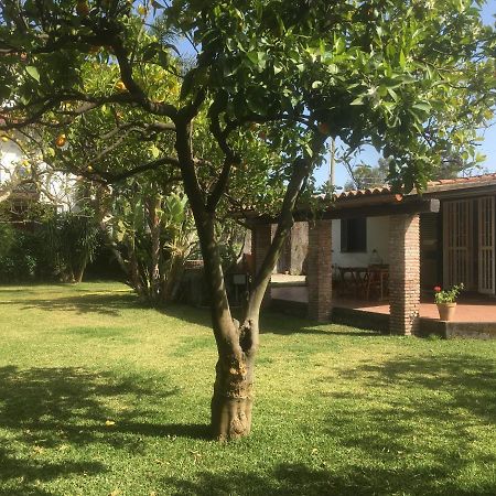 Villa Andrea Fondachello  Luaran gambar